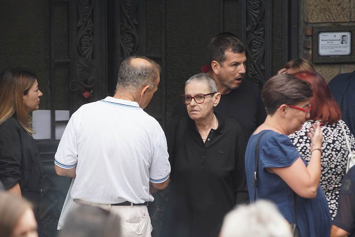 Mihailo Vukobratović žena (1).jpg