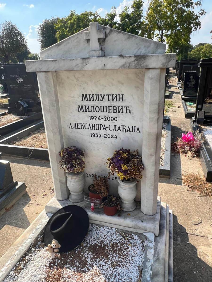 Ovako danas izgleda grobnica Slađane Milošević (4).jpg