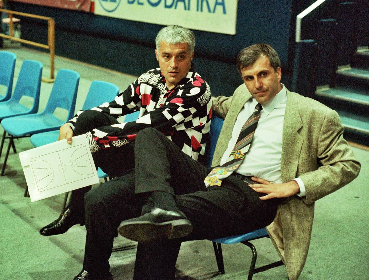 Košarkaški trener Miroslav Muta Nikolić kao pomoćnik Željka Obradovića u reprezentaciji.