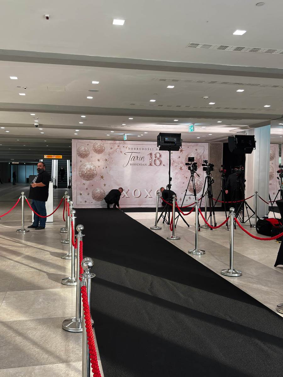 saša matić proslava punoletstva (1).jpg