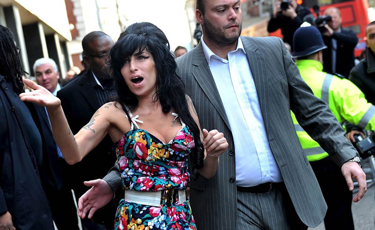 Ejmi Vajnhaus (1).jpg