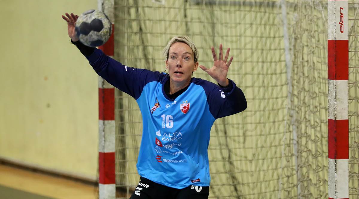 Katrin Lunde brani za Crvenu zvezdu