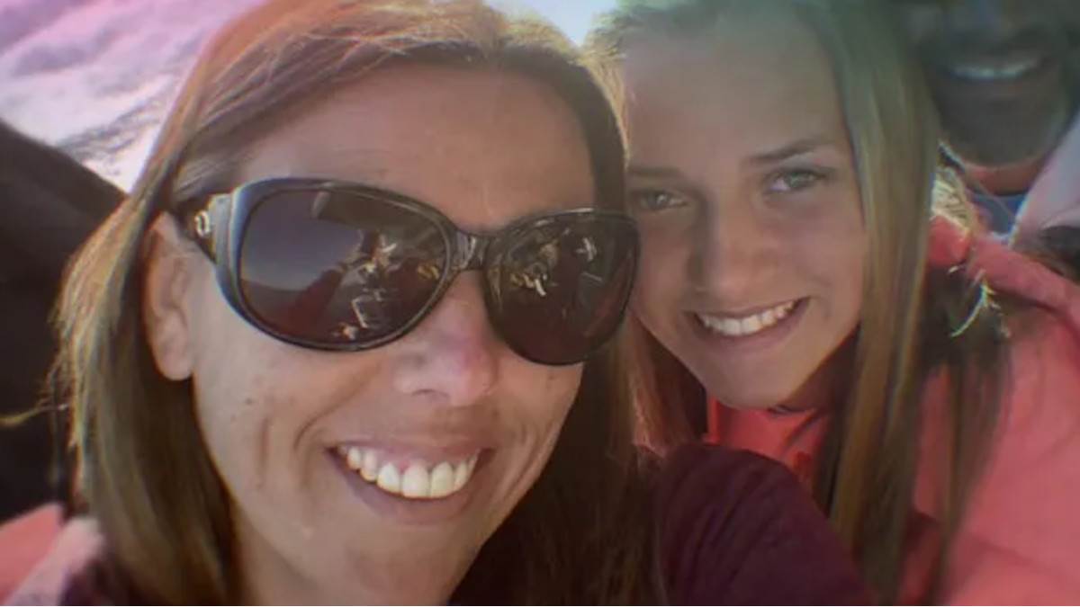 Kendra Likari i ćerka Netflix.jpg