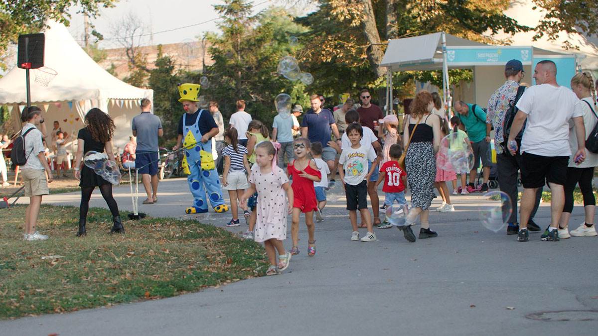 Beogradsko leto (1).jpg