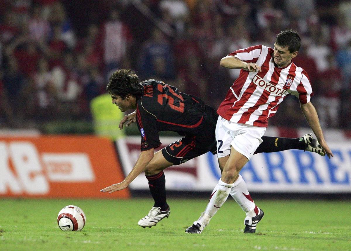 Dejan Milovanović i Rikardo Kaka u duelu na Zvezda Milan