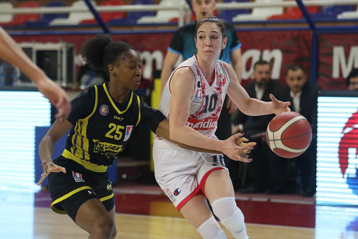 Aleksandra Katanić na meču rptoiv Kraljeva