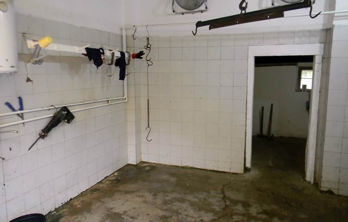 otkrivena nelegalna klanica u Ratkovu (6).jpg