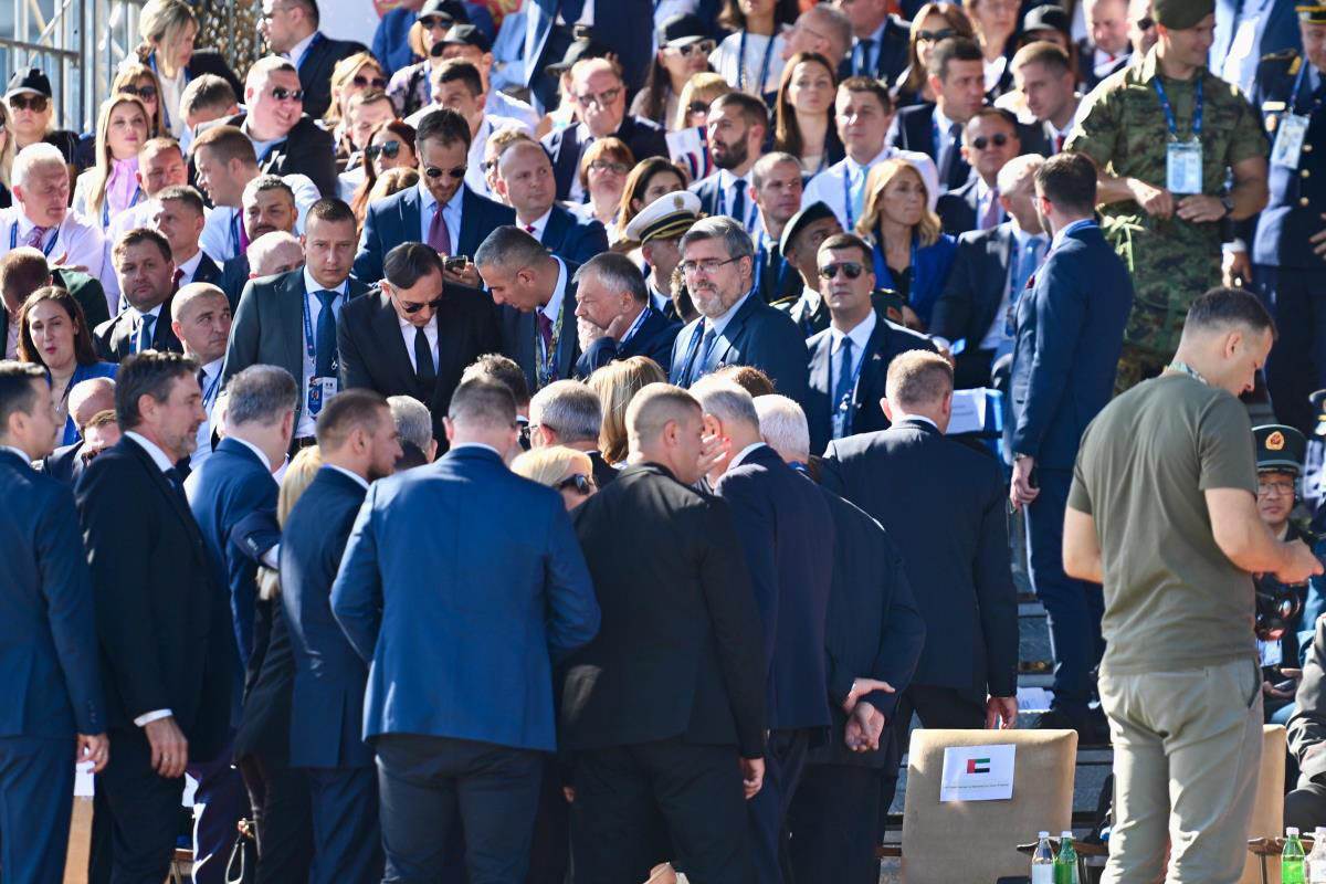 Vojna parada 2025 - Državni zvaničnici stigli na paradu (7).jpg