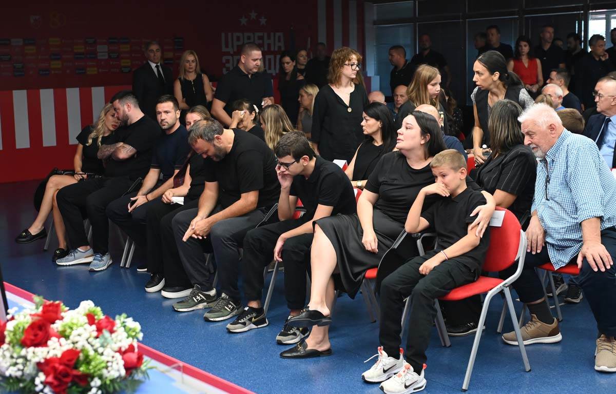 Komemoracija Dejana Milovanovića na Marakani