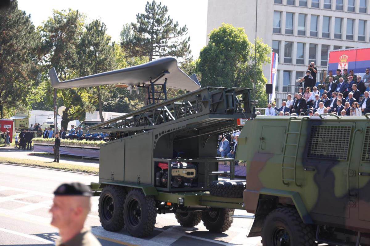 Vojna parada 2025 - dronovi (2).jpg