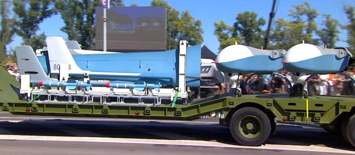 Vojna parada 2025 - dronovi (3).jpg