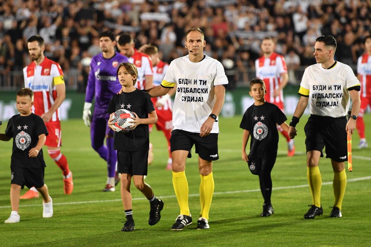 Partizan - Crvena Zvezda (25).JPG