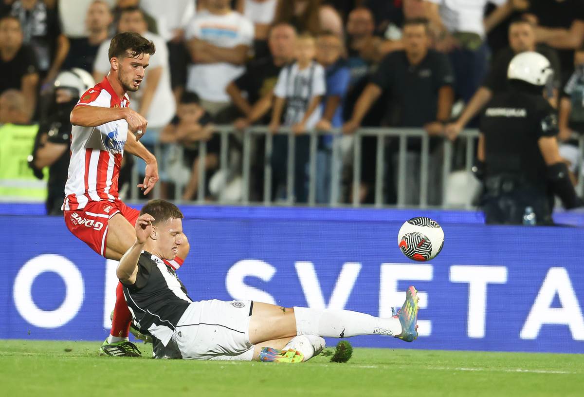 Partizan - Crvena zvezda (81).JPG