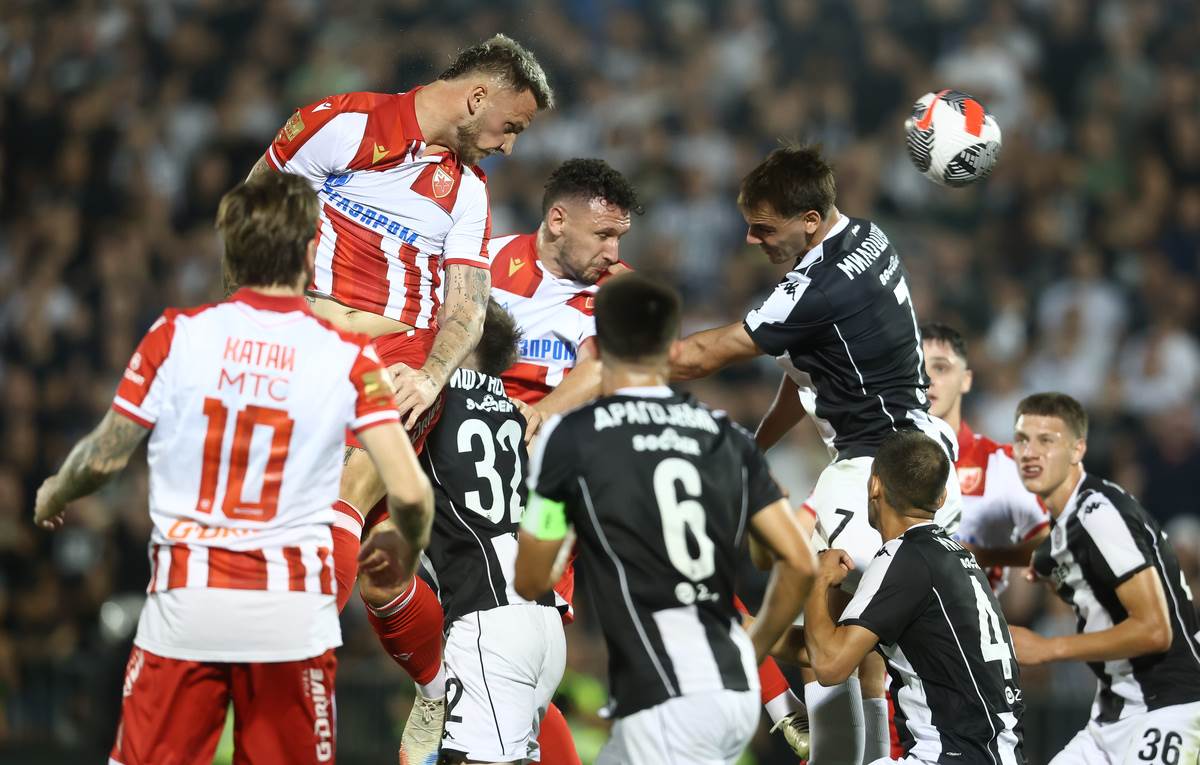 Partizan - Crvena zvezda (86).JPG