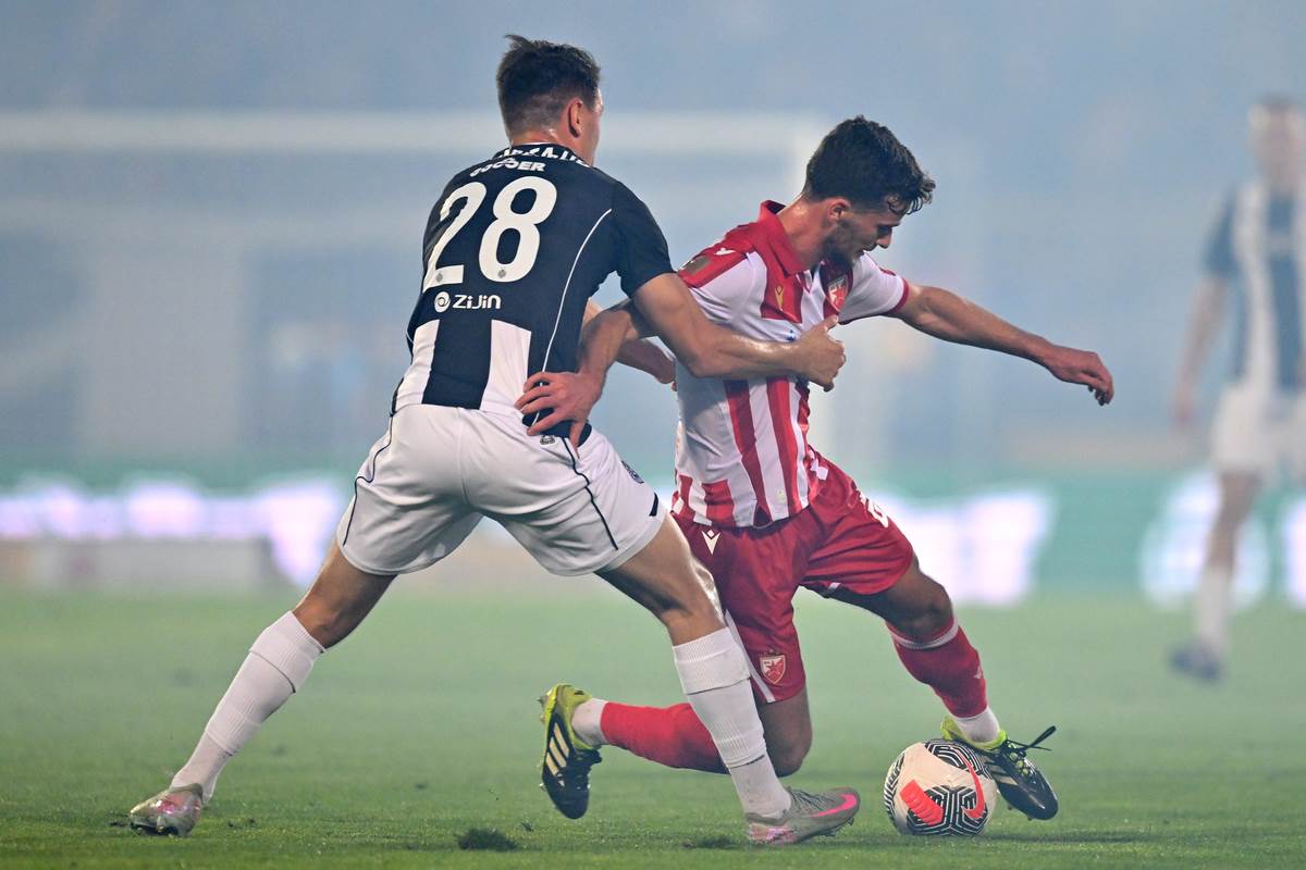 Partizan - Crvena zvezda  Tomas Hendel Janis Karabeljov