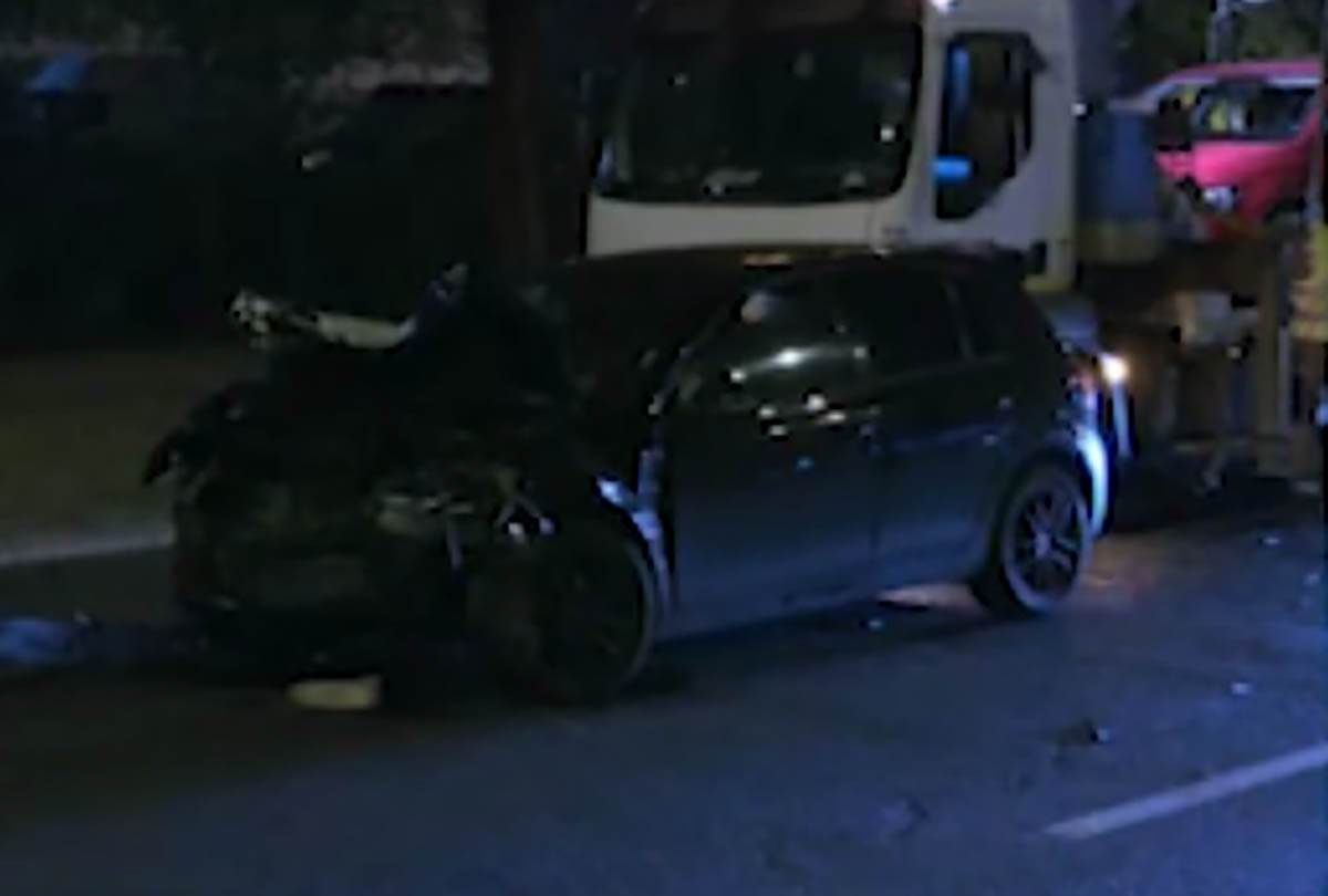 Sudar kod beogradskog sajma, teško povređeno petoro mladih (5).jpg