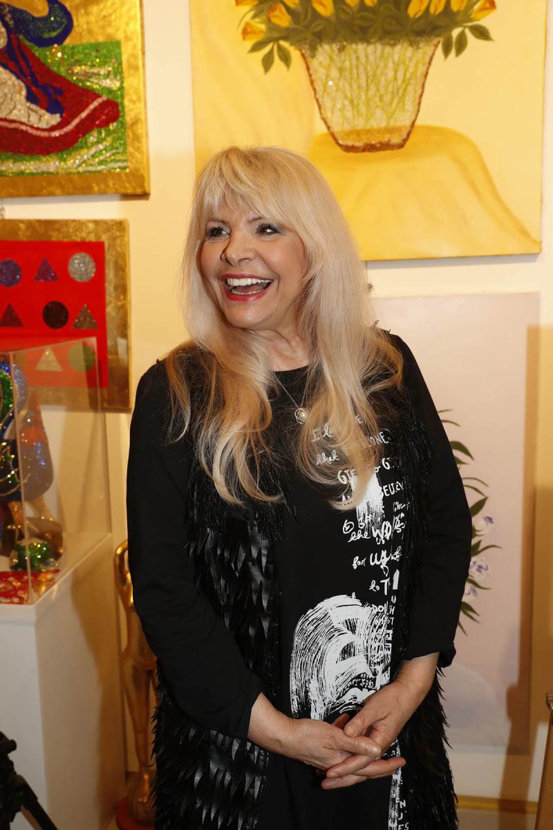 Hanka Paldum (1).jpg