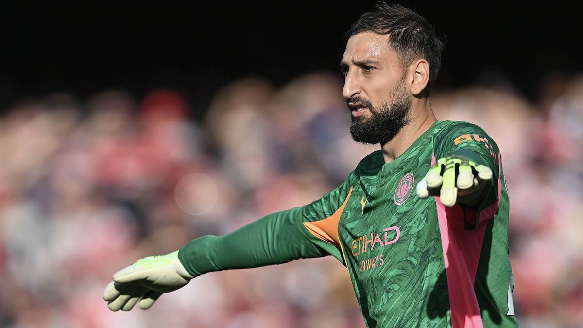 Đanluiđi Donaruma na meču Arsenal Mančester siti