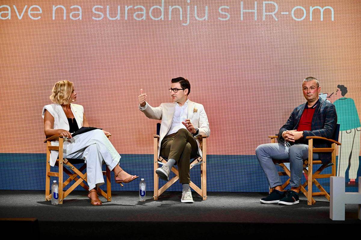 FOTO MATEJ REBERNISAK Rendeli Vejzović_Kondić_Paić copy.jpg