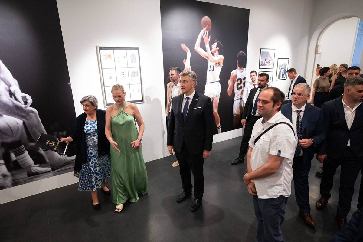 Krešimir Ćosić (7).jpg