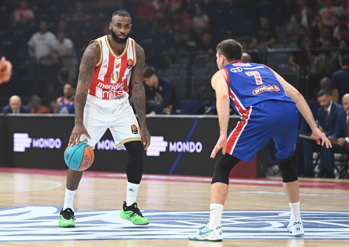 Crvena zvezda CSKA Moskva VTB Superkup 1.jpg