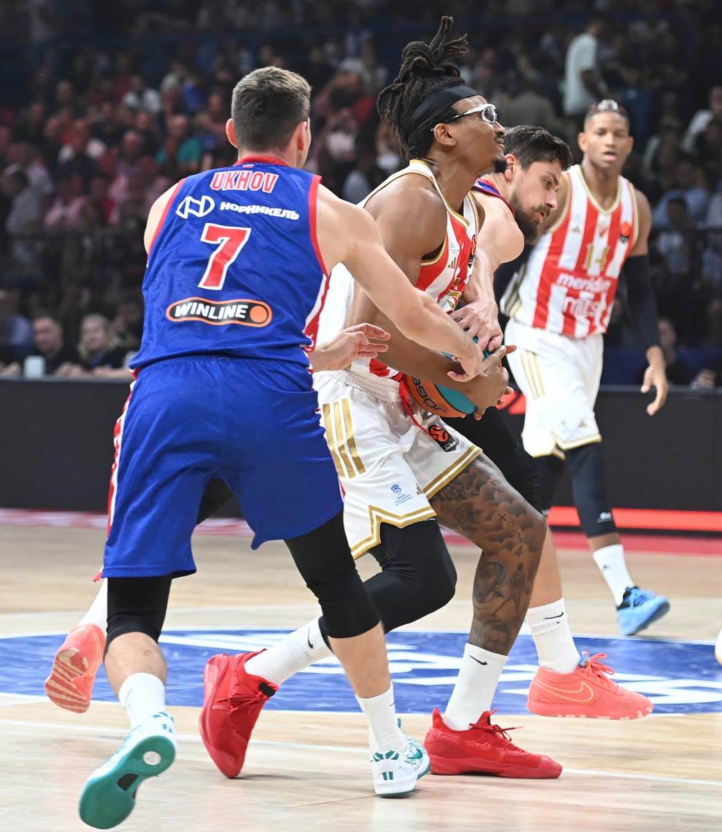 Crvena zvezda CSKA Moskva VTB Superkup 3.jpg