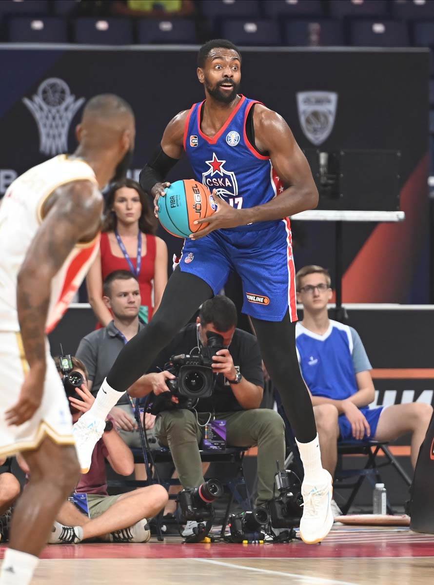 Crvena zvezda CSKA Moskva VTB Superkup 7.jpg