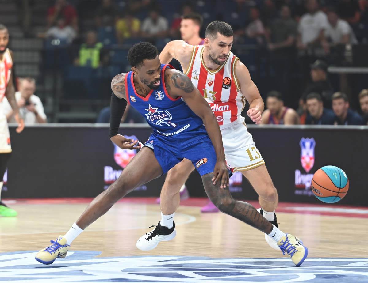 Crvena zvezda CSKA Moskva VTB Superkup 11.jpg