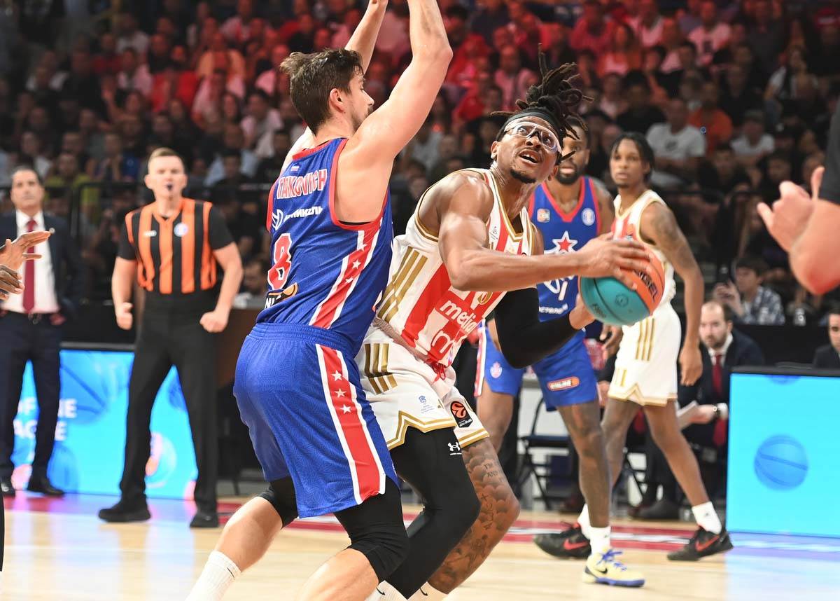 Crvena zvezda CSKA Moskva VTB Superkup 15.jpg
