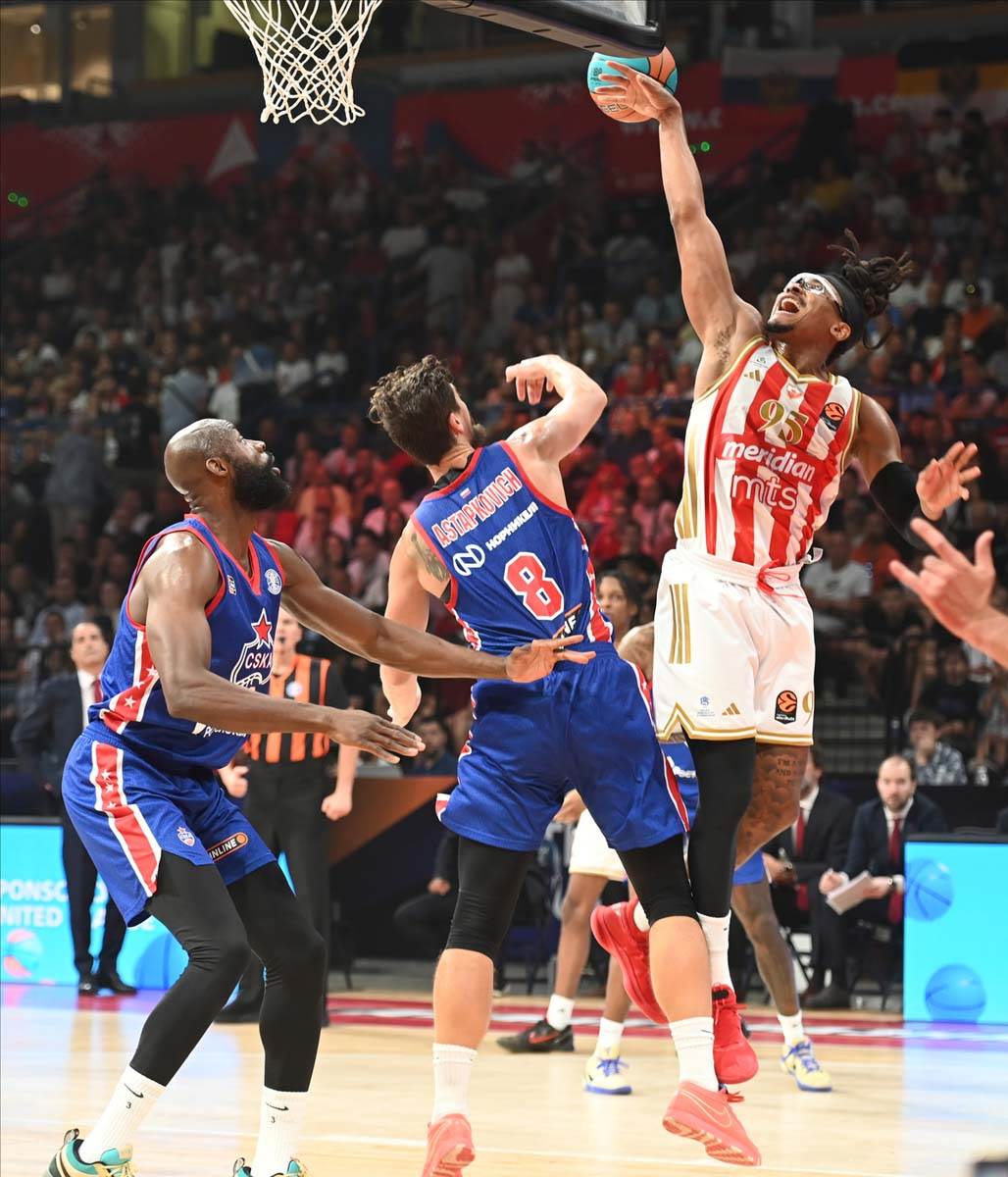 Crvena zvezda CSKA Moskva VTB Superkup 2.jpg
