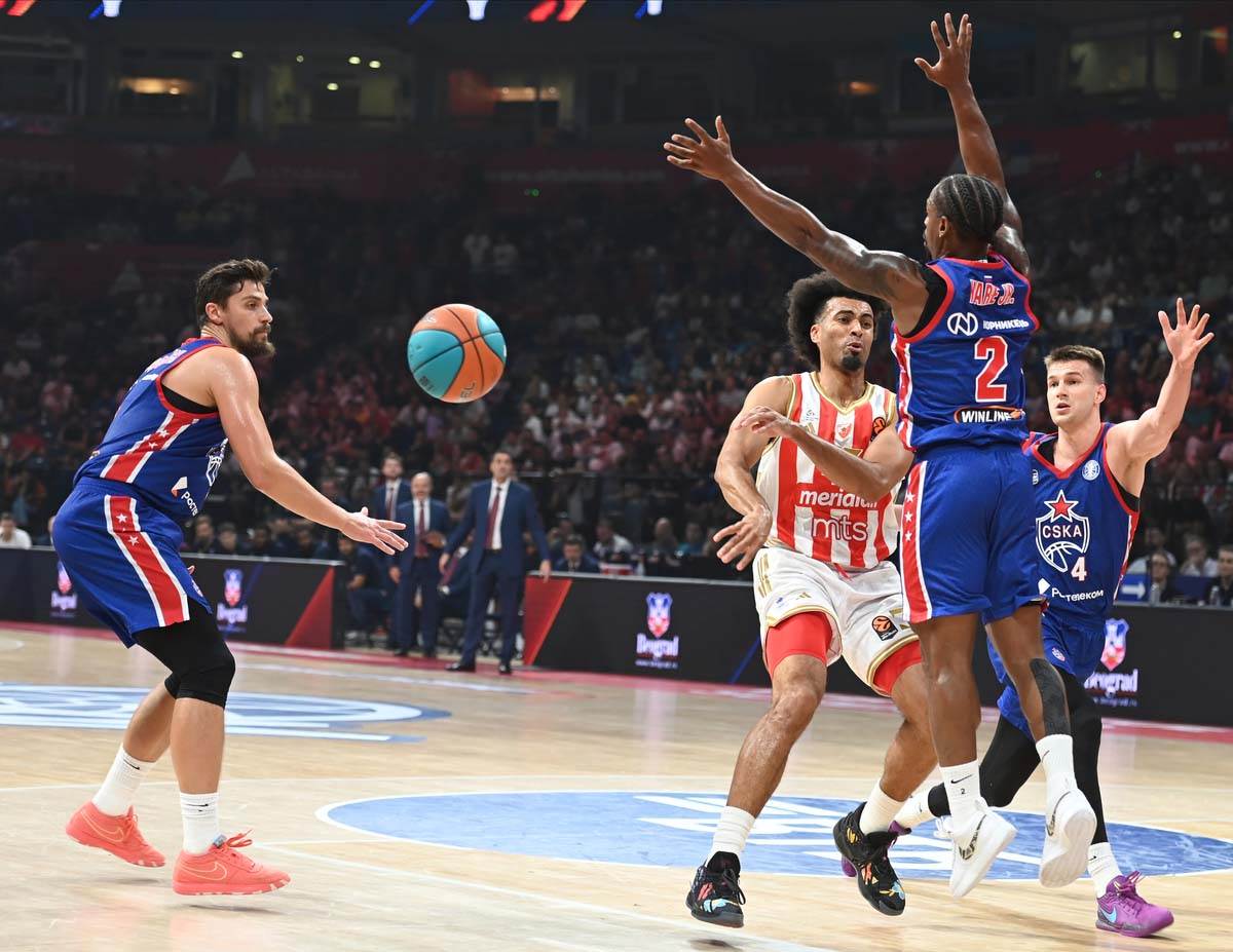 Crvena zvezda CSKA Moskva VTB Superkup 12.jpg