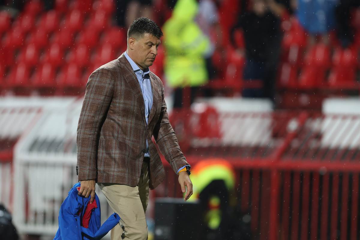 Trener Crvene zvezde Vladan Milojević.