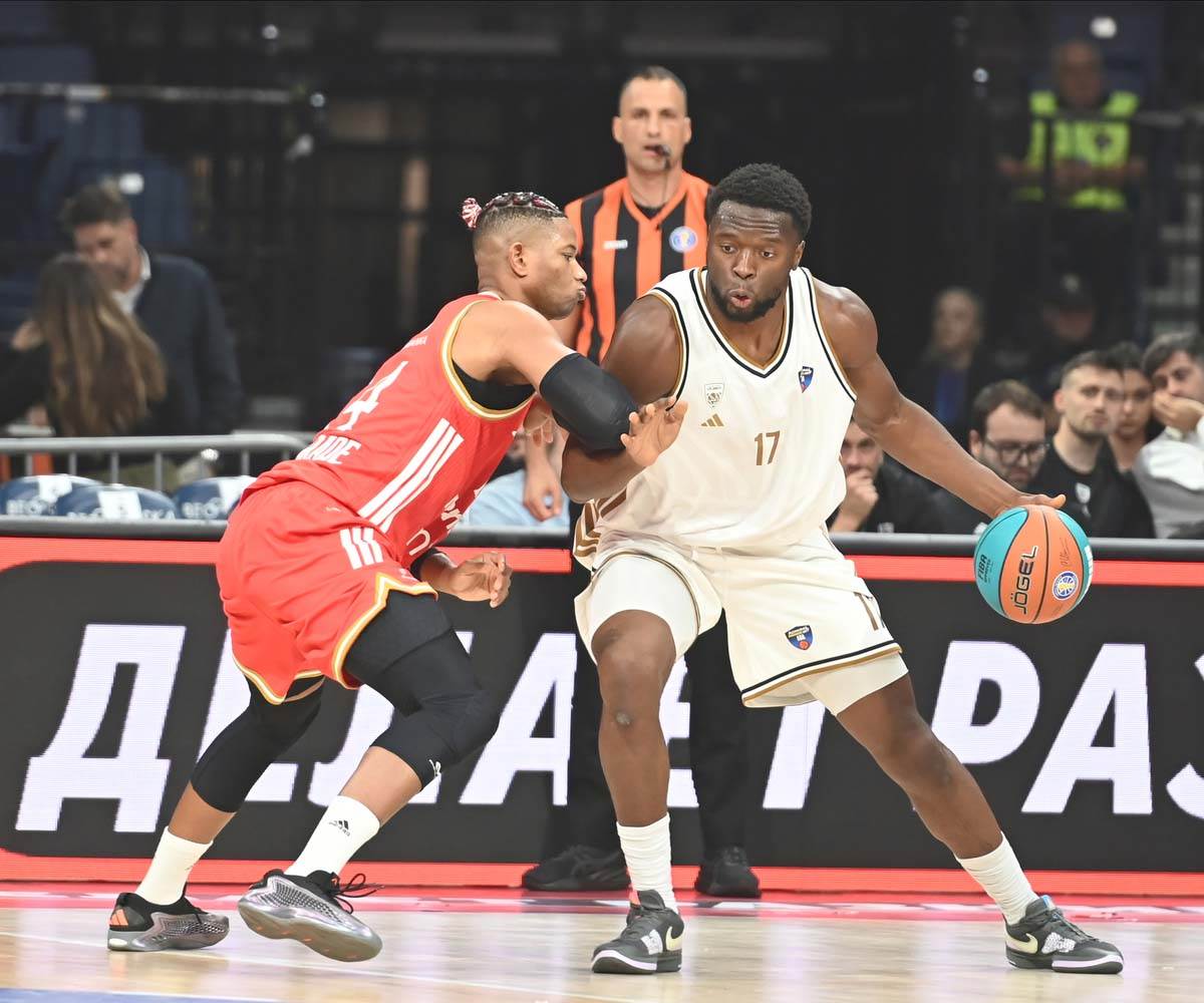 Crvena Zvezda - Dubai 3.jpg