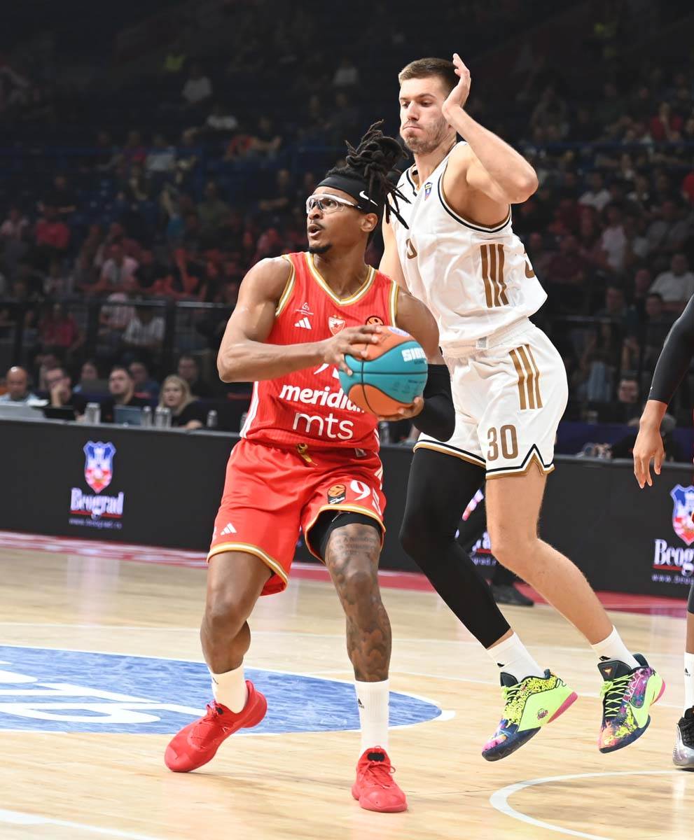 Crvena Zvezda - Dubai 6.jpg