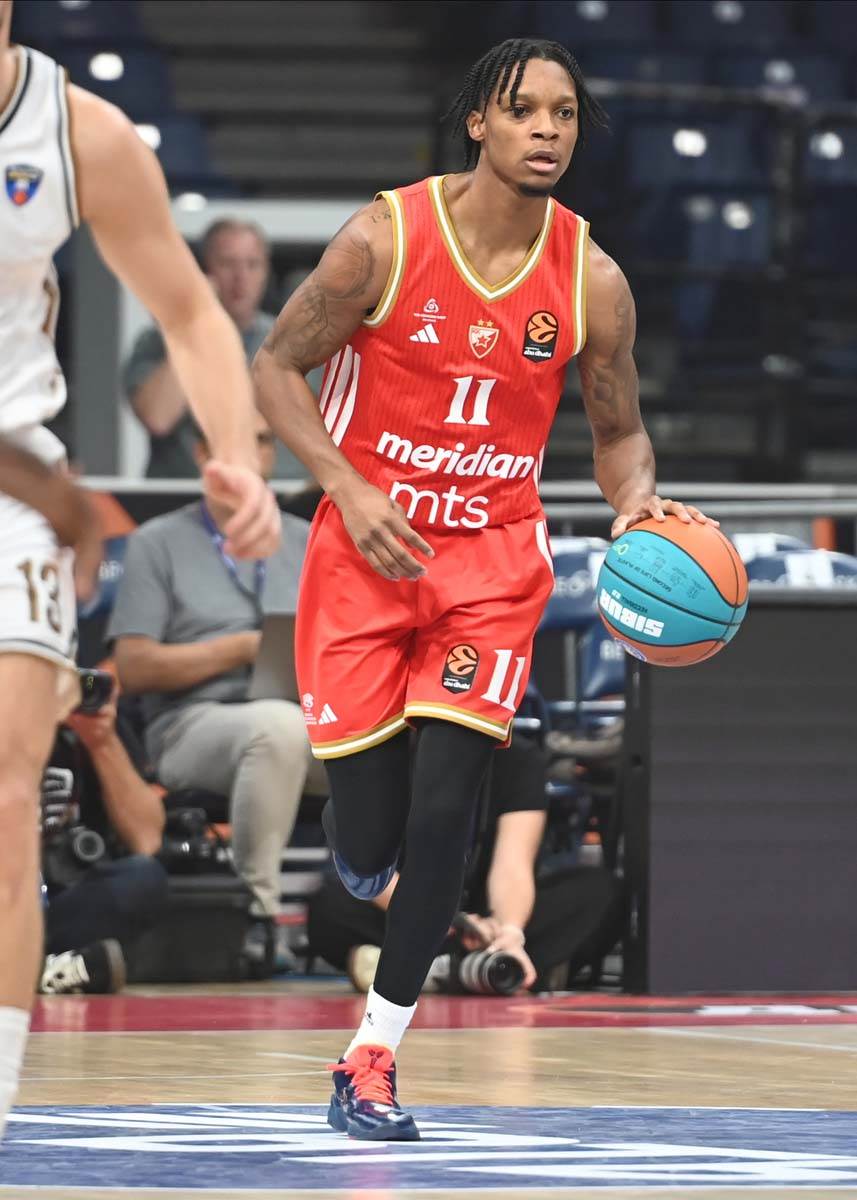 Crvena Zvezda - Dubai 11.jpg