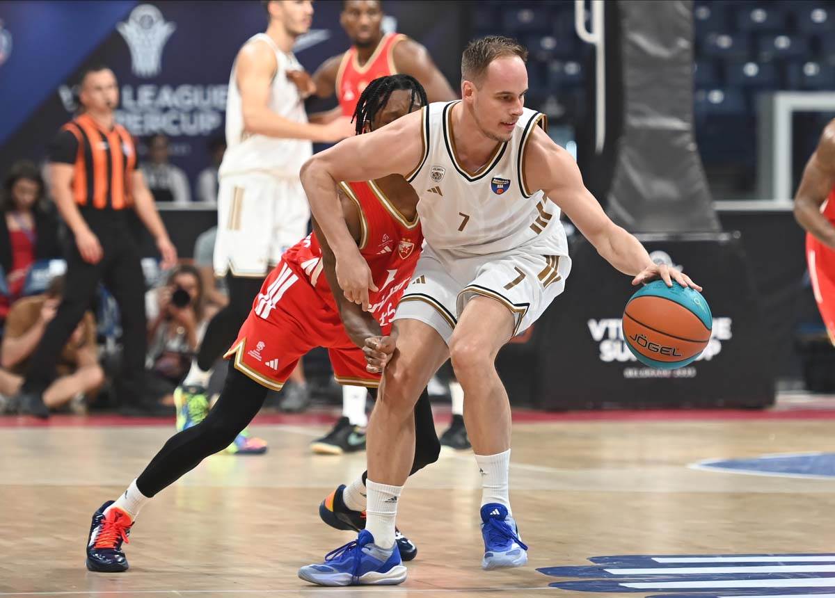 Crvena Zvezda - Dubai 15.jpg