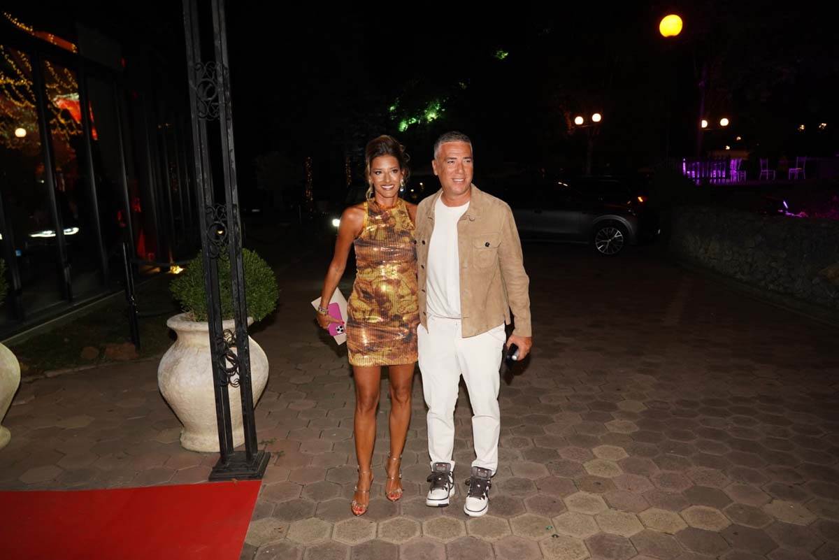 Željko i Jovana Joksimović na punoletstvu sina Baneta Obradovića 5.jpg