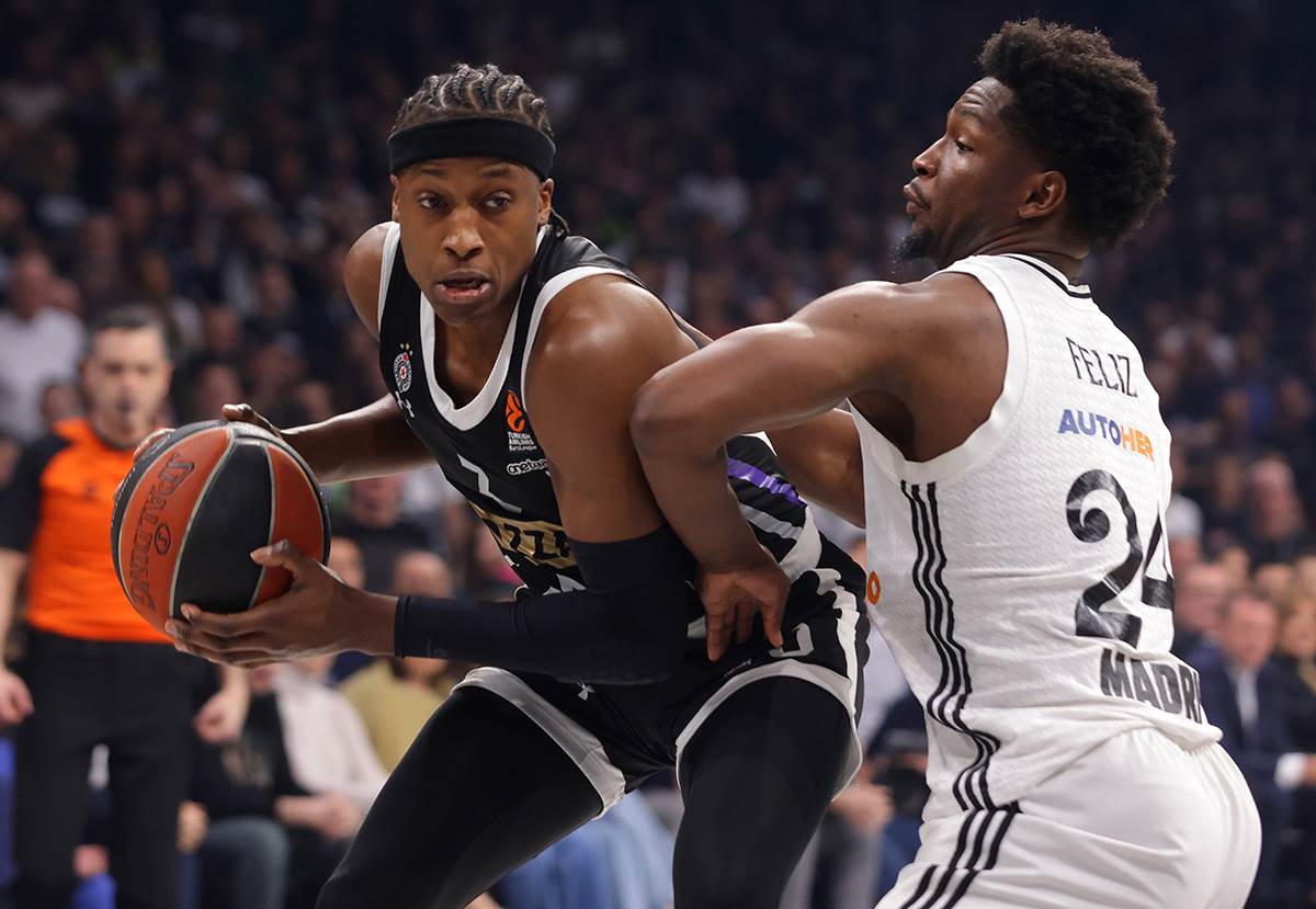 Frenk Nilikina u dresu Partizana protiv Real Madrida.