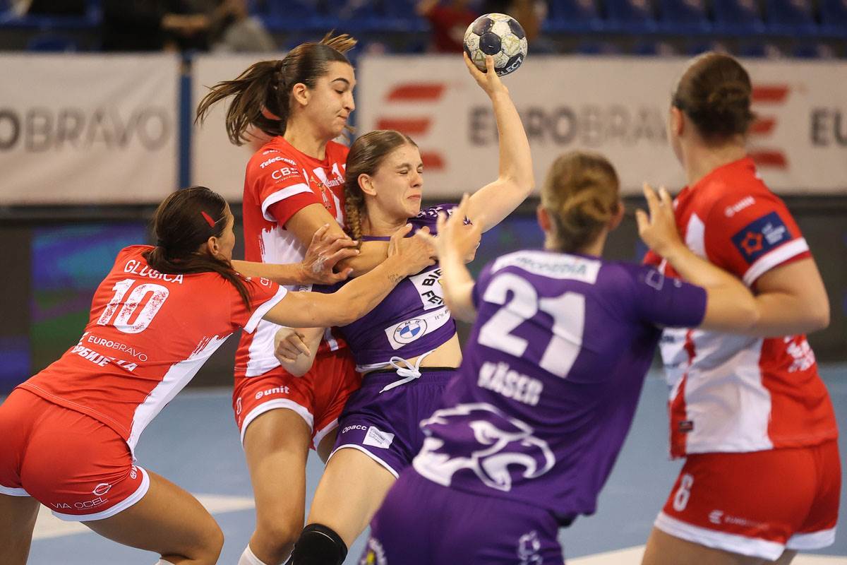 Zvezda - Spono (1).jpg