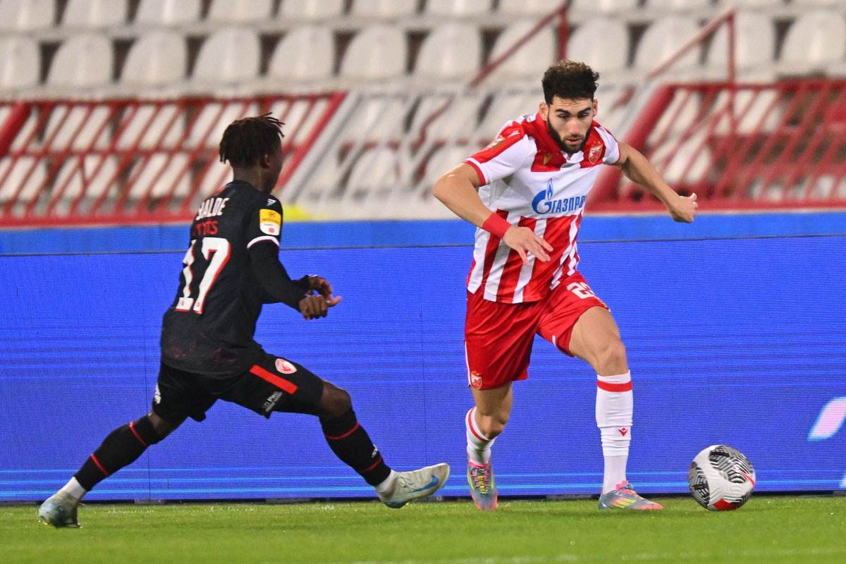 Nair Tiknizjan na Zvezda Radnički