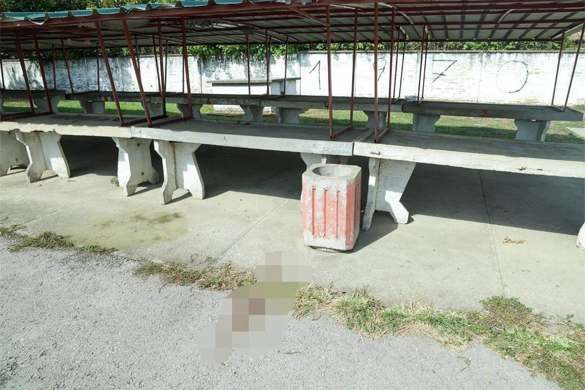 Tragovi krvi na pijaci u Debeljači  (1).jpg