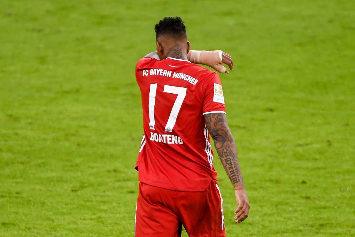 Žerom Boateng briše znoj u dresu Bajerna