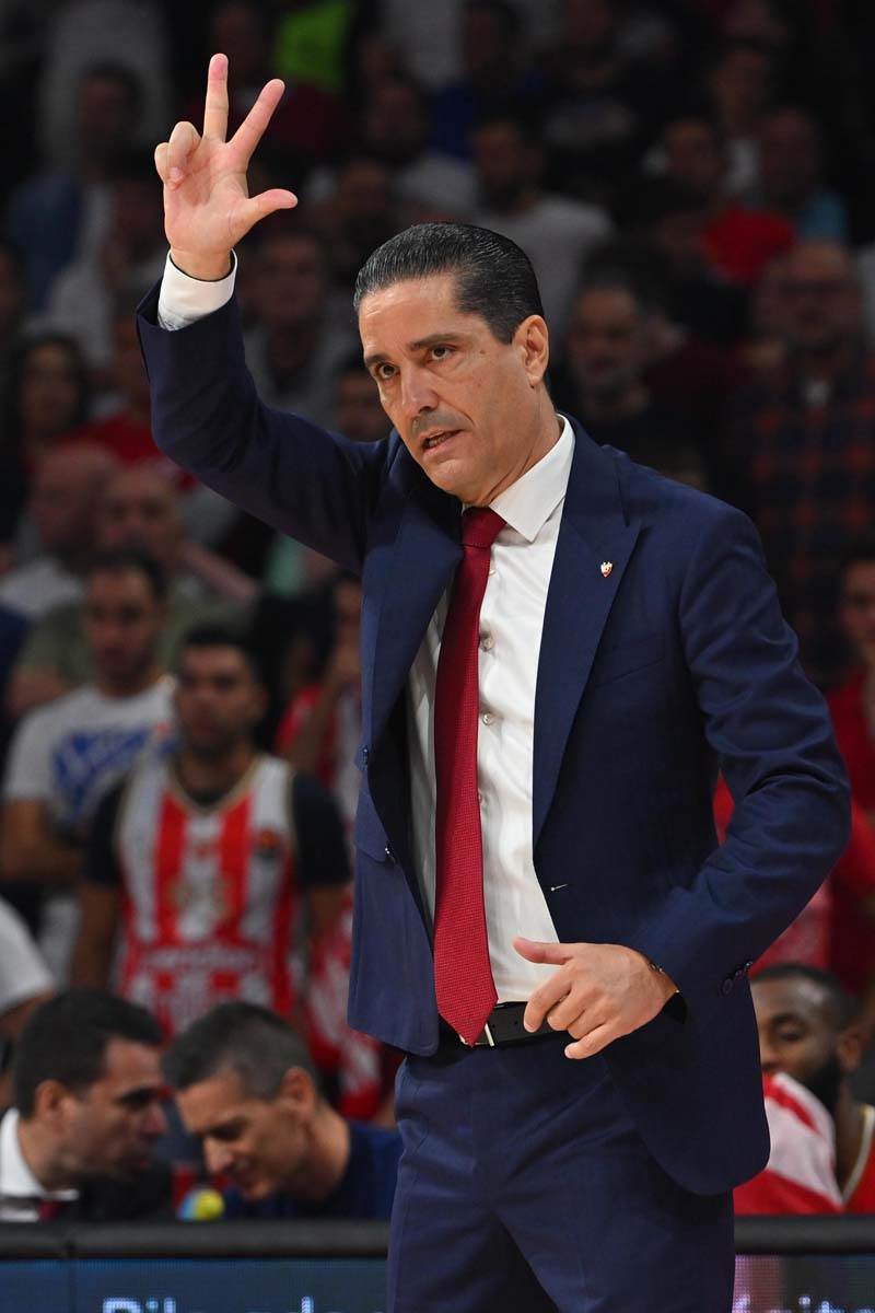 Crvena Zvezda Armani 8.jpg