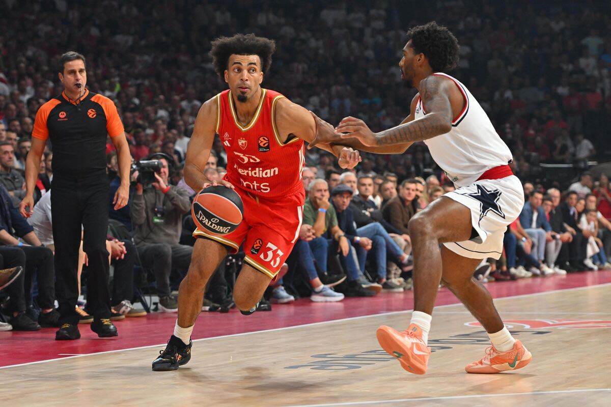 Crvena Zvezda Armani 5.jpg