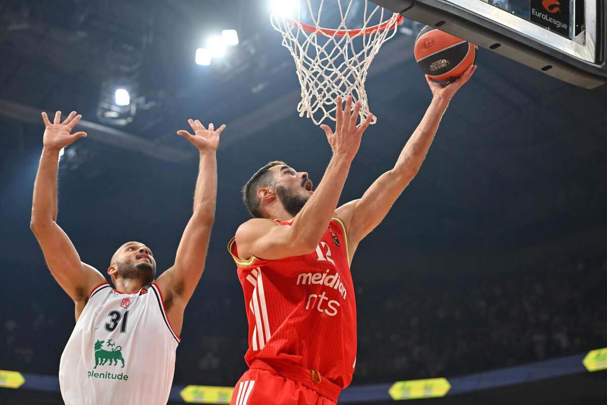 Crvena Zvezda Armani 9.jpg