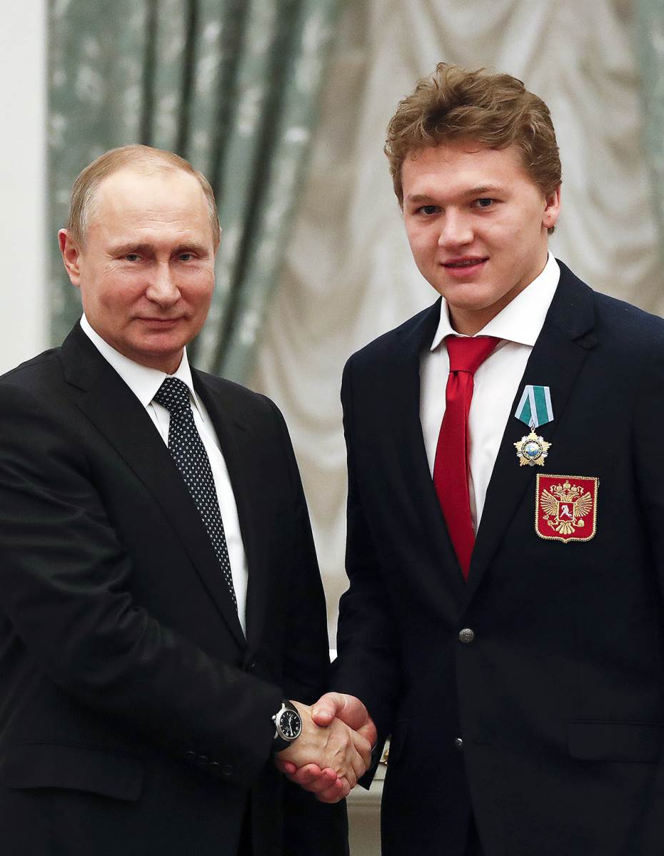 Kirill Kaprizov i Vladimir Putin.