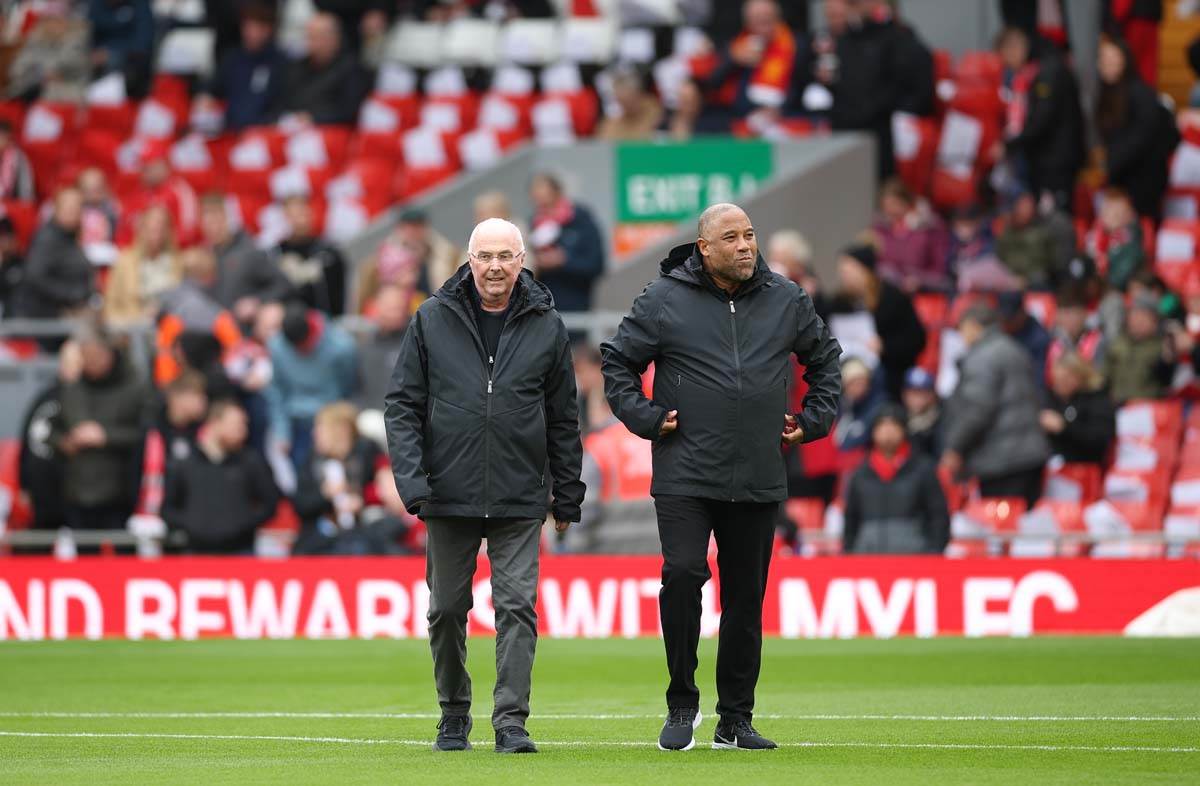 Džon Barns bivši fudbaler Liverpula sa Svenom Goranom Eriksonom