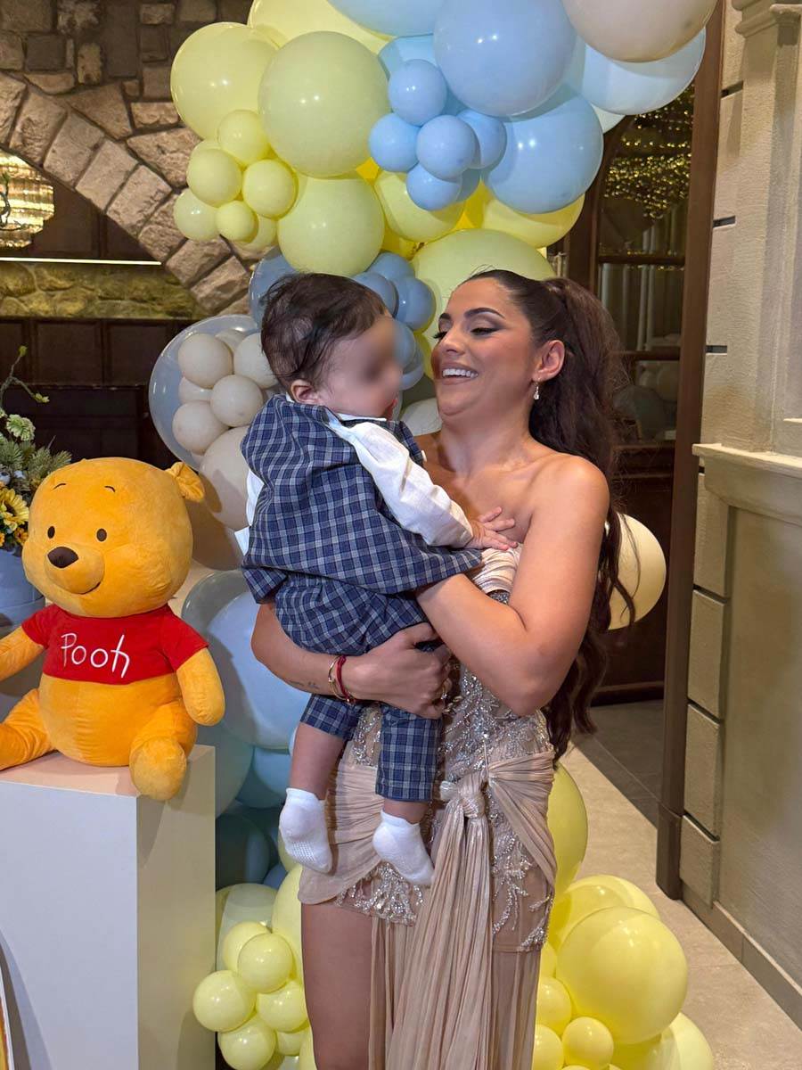 Nadica Ademov sa sinom 1.jpg