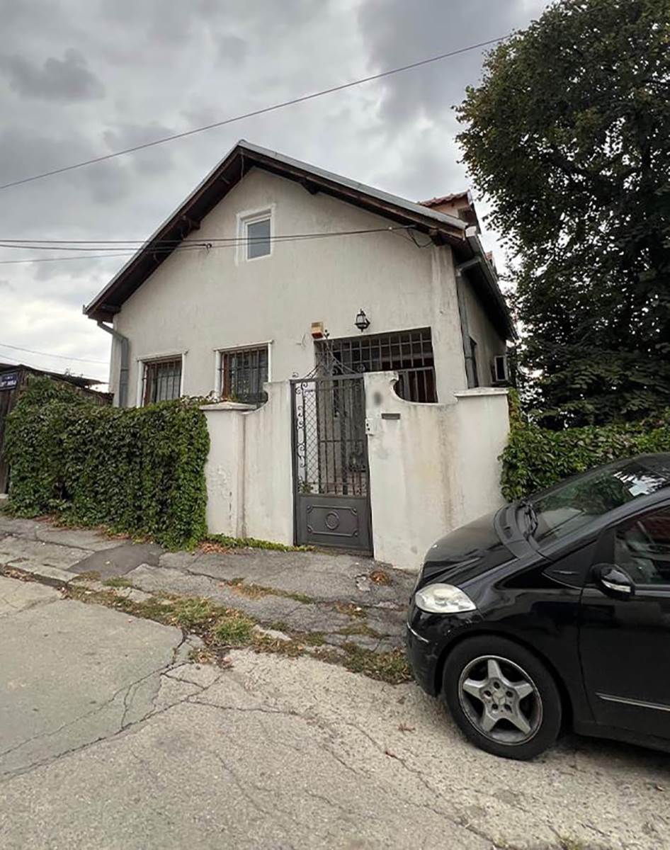 Nekadašnja kuća Usnije Redžepove  (2).jpg