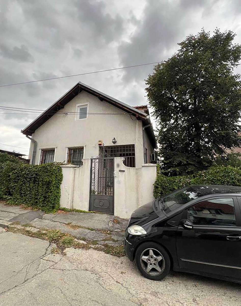 Nekadašnja kuća Usnije Redžepove  (3).jpg